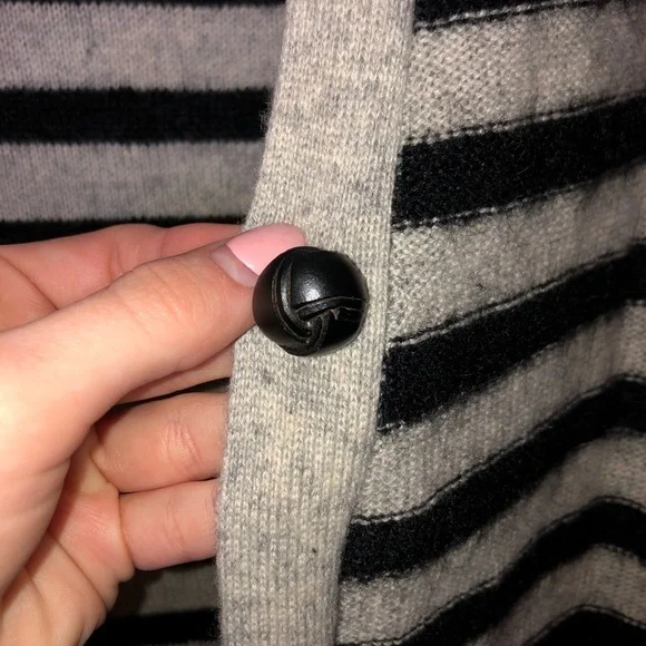 ALC Distressed Cashmere/Mohair Oversized Cardigan - Picture 7 of 9